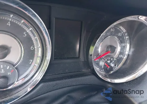 2014 Chrysler Town & Country Touring из США, поврежденный, VIN 2C4RC1BG8ER329461